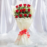 Classic Aura 12 Red Roses Bouquet