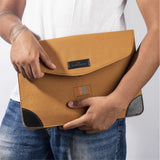 RETRO LAPTOP SLEEVE Brown