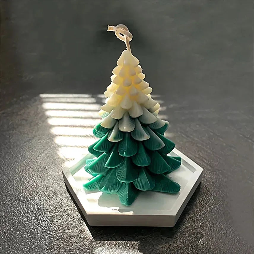 Festive Christmas Tree Scented Candle displayed on a hexagonal tray, perfect for holiday gifts and seasonal home fragrance.
