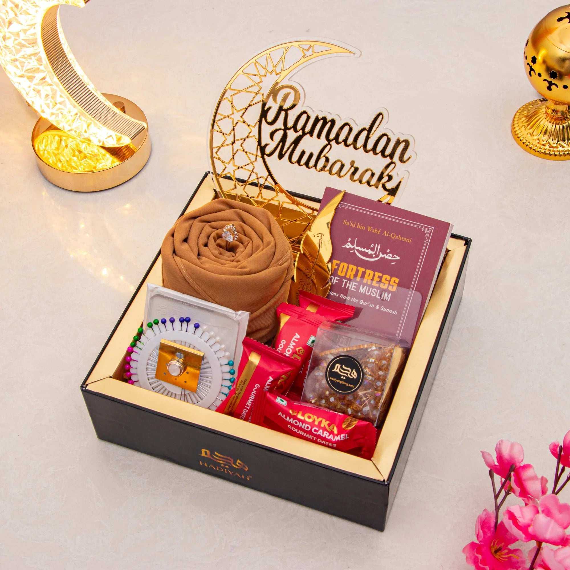 Golden Ramadan Mubarak Hamper