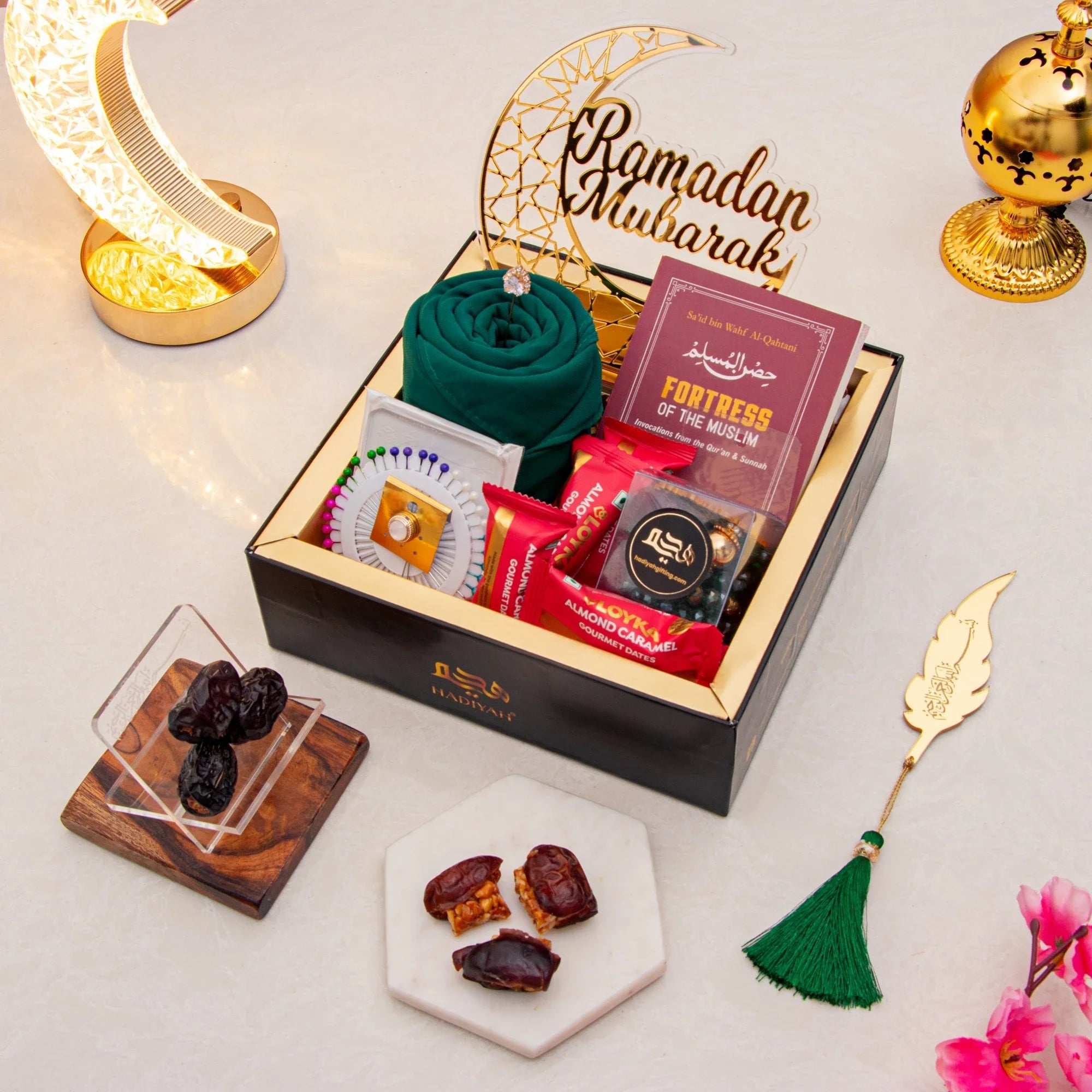 Golden Ramadan Mubarak Hamper