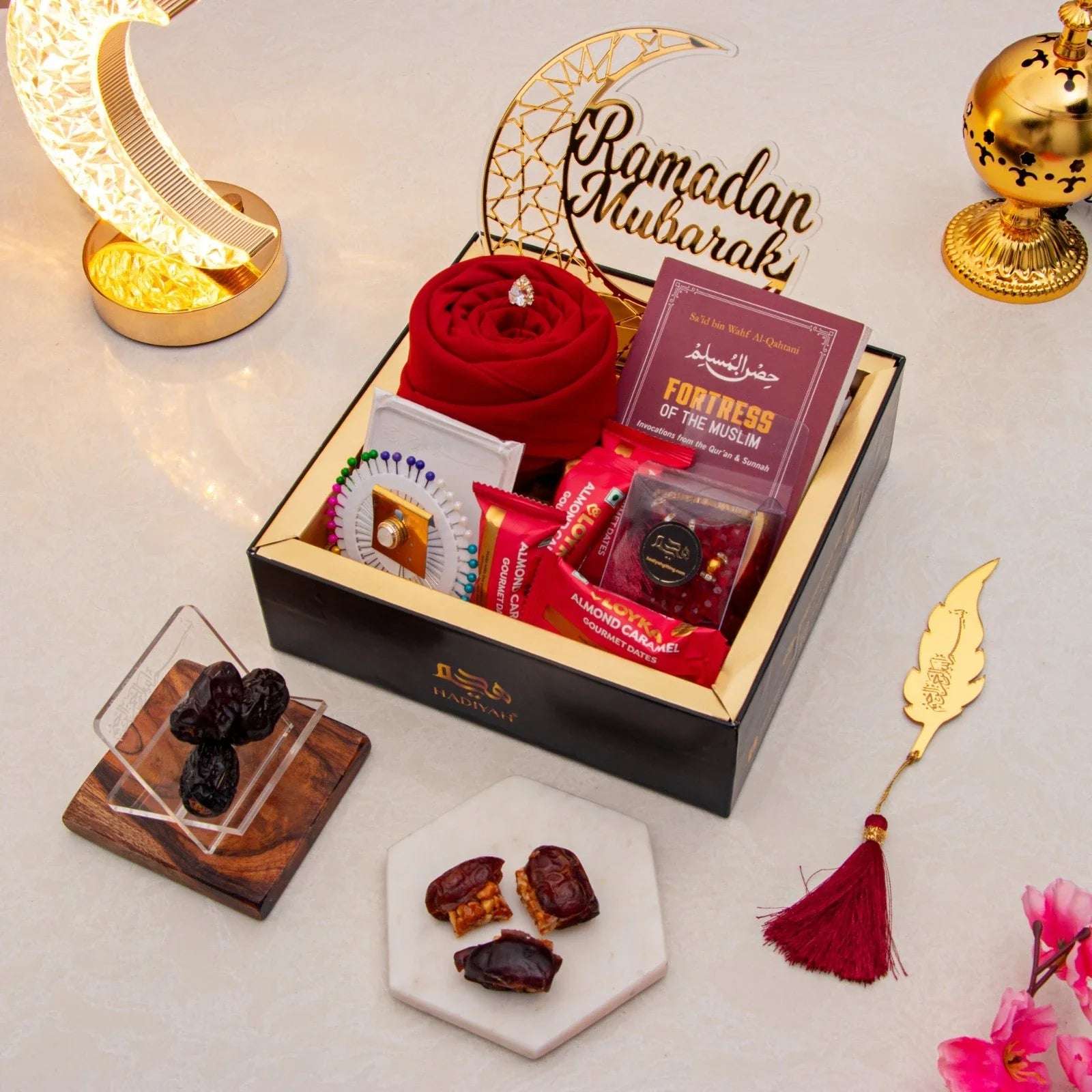 Golden_Ramadan_Mubarak_Hamper_Maroon_2