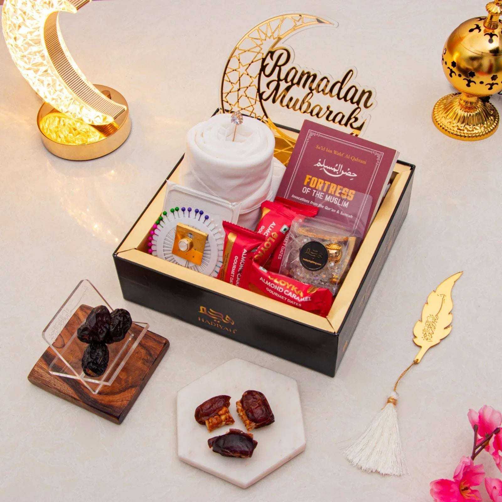 Golden_Ramadan_Mubarak_Hamper_White_2