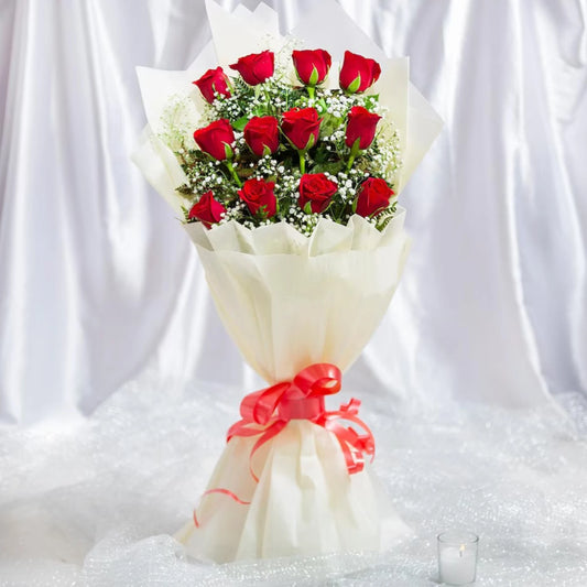 Classic Aura 12 Red Roses Bouquet
