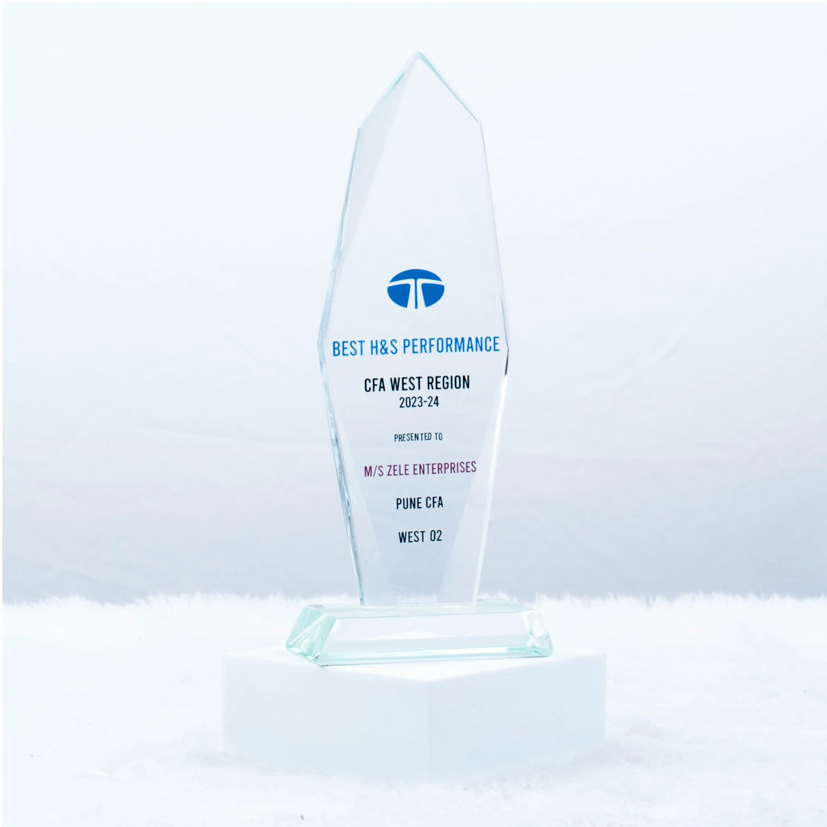 Pure Prestige Glass Trophy