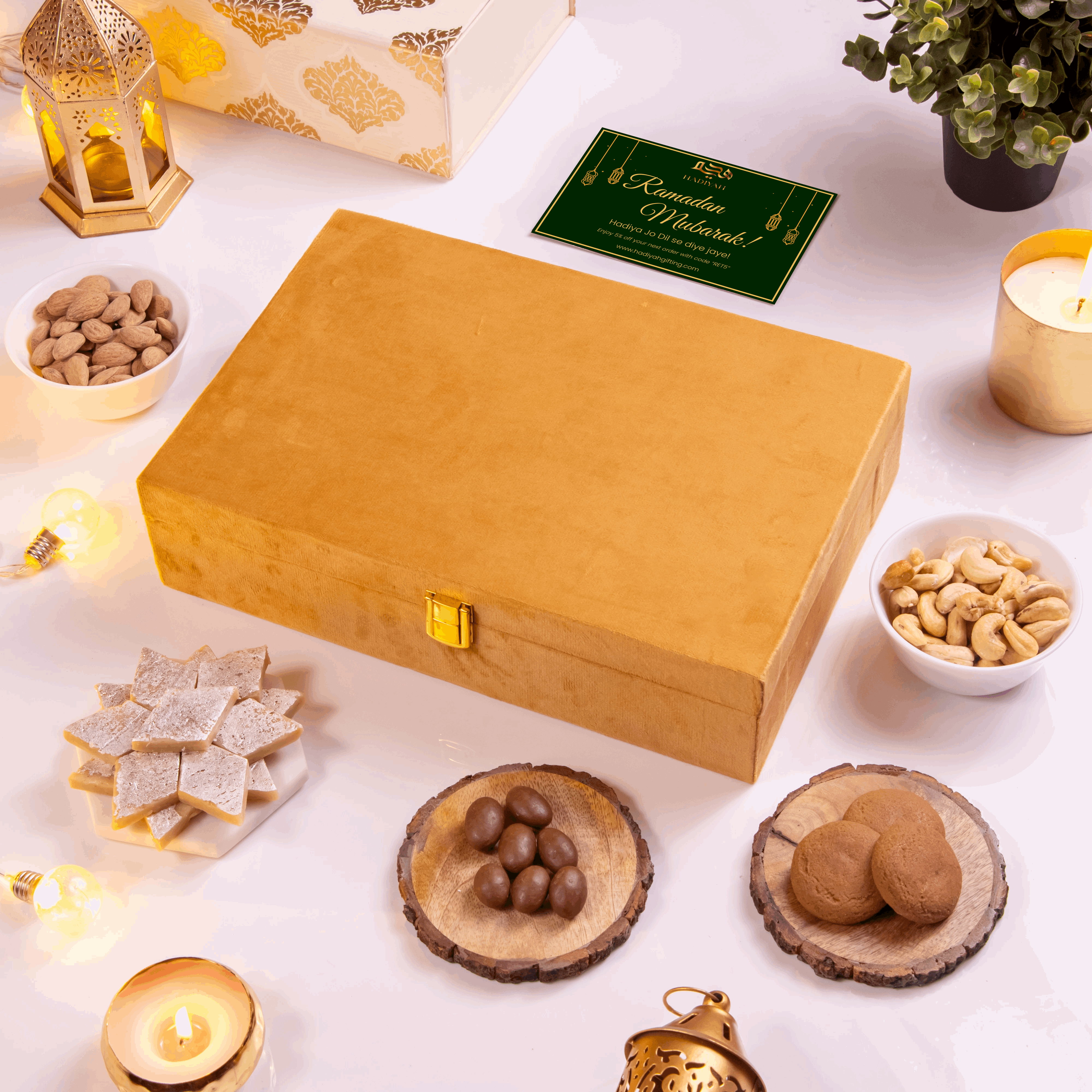 Golden_Indulgence_Ramadan_Hamper_3