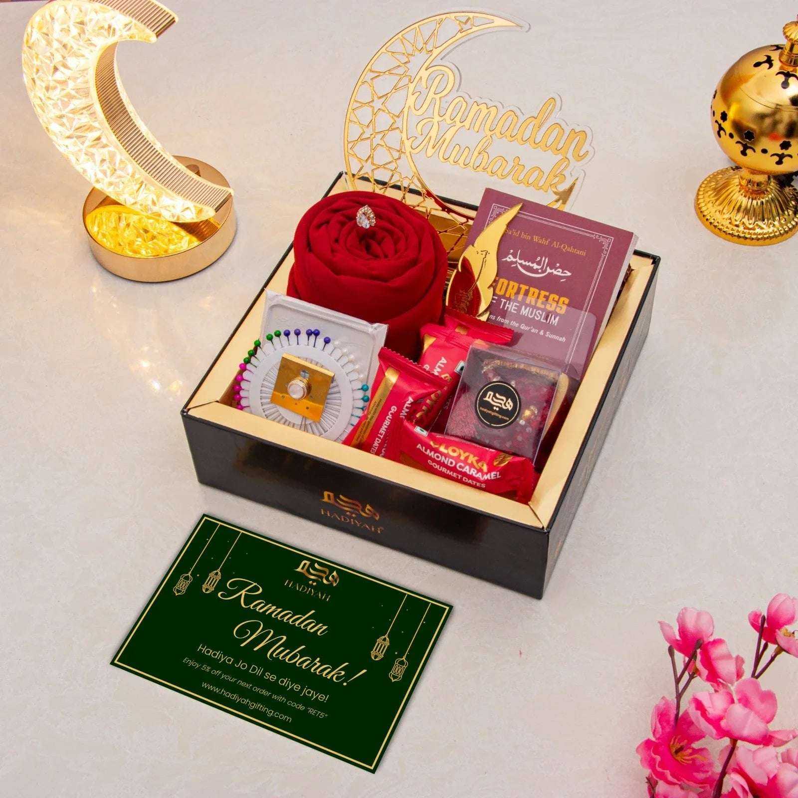 Golden_Ramadan_Mubarak_Hamper_Maroon