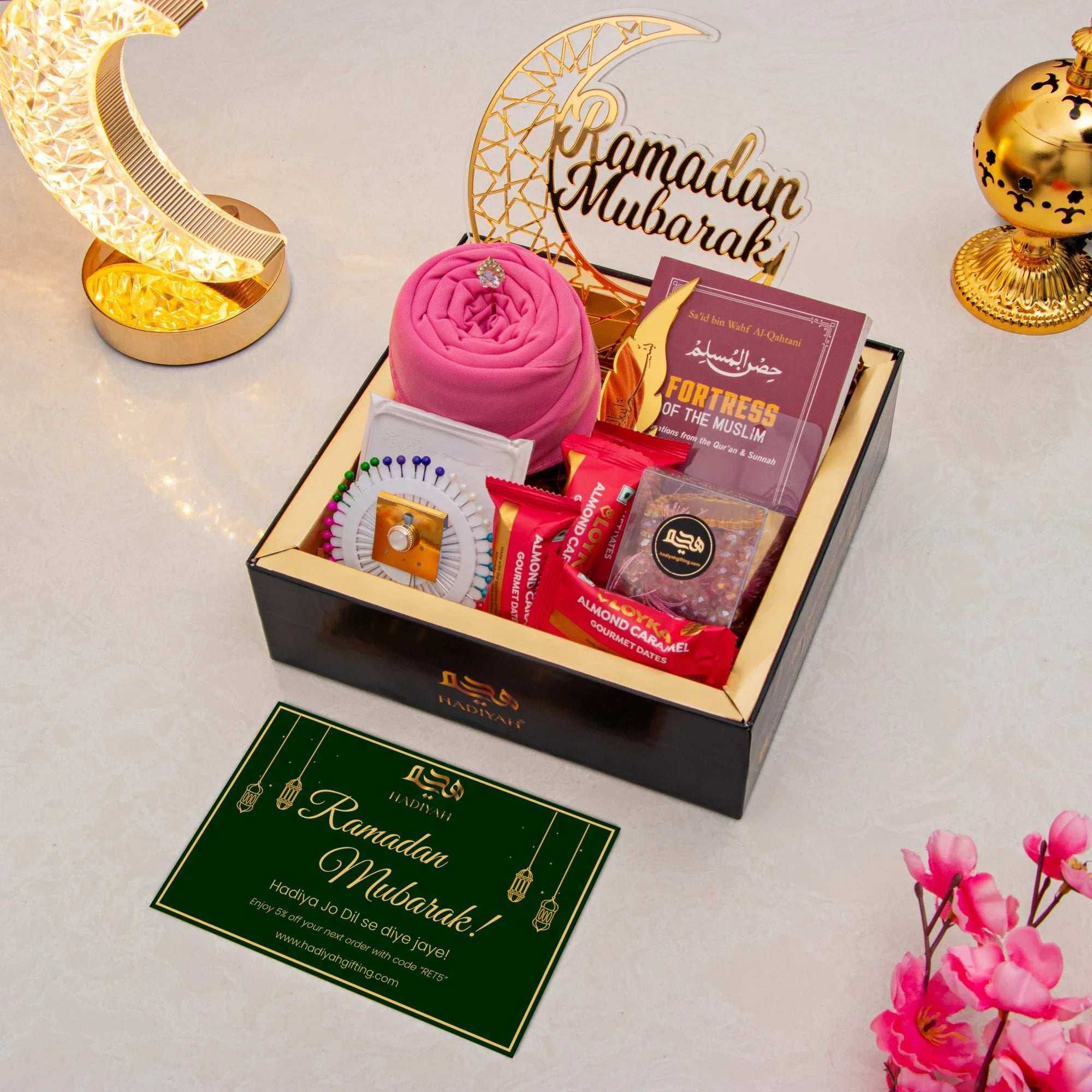 Golden Ramadan Mubarak Hamper
