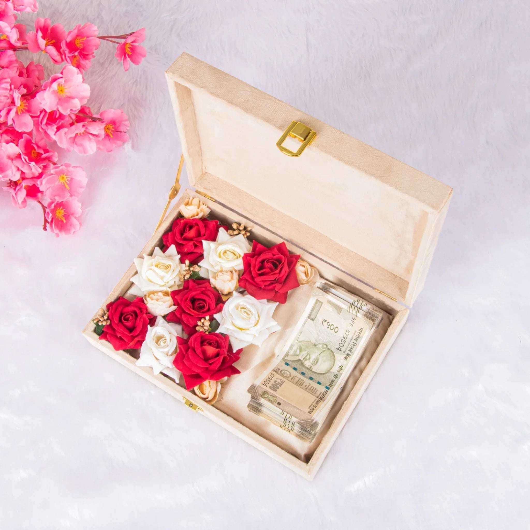 Offwhite Haqq Mahr Box