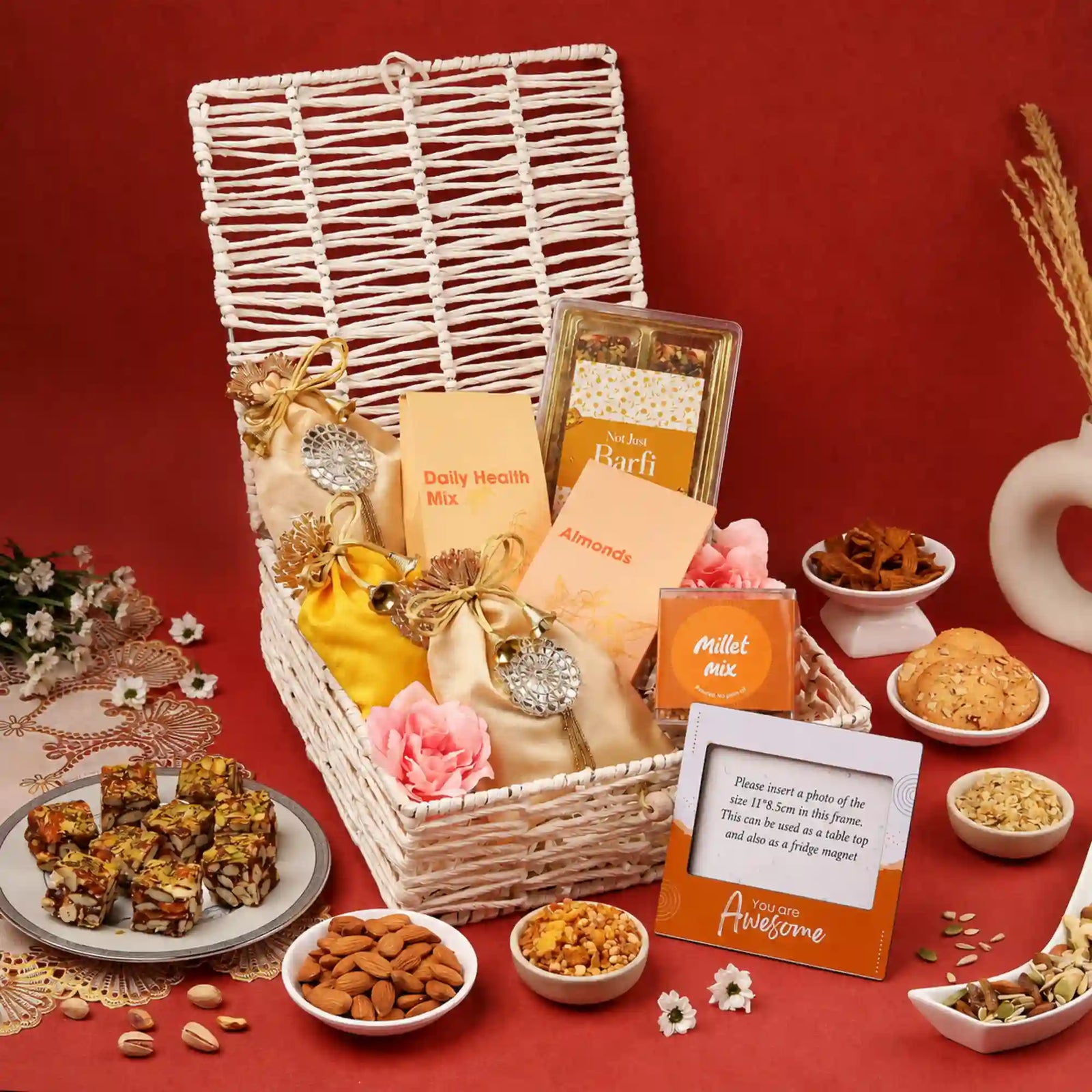 Gourmet Treat Trove – Premium Festive Gift Hamper