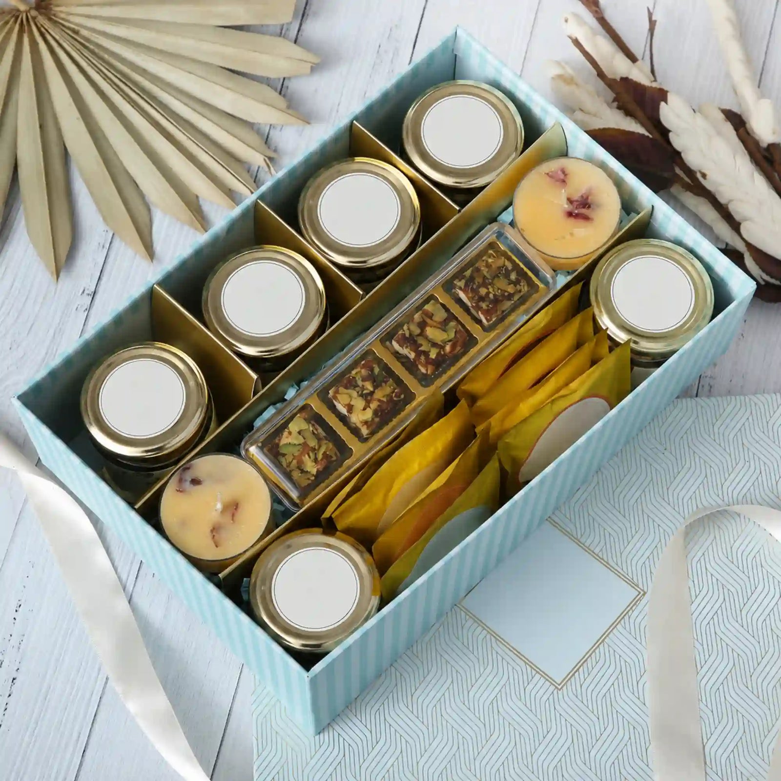Royal Wellness Hamper – Premium Snack & Wellness Gift Box